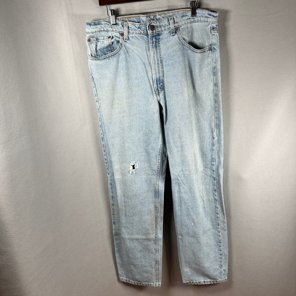 Levis 550 Jeans Mens 38x34 Relaxed Light Blue Distressed Denim Vintage GUC